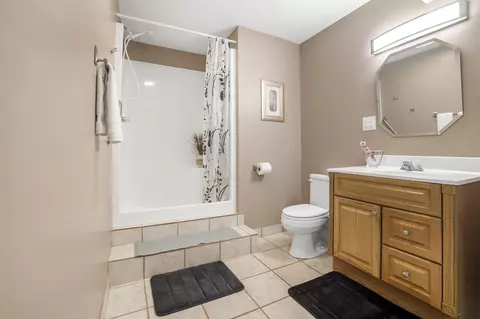 Bath - 105 Amber Ln, Bridgewater, VA 22812 photo 8 of 8