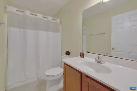 Bath - 61 Lafayette Dr, Palmyra, VA 22963 photo 2 of 3
