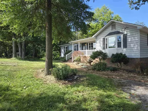 604 Oak Leaf Rd, Luray, VA 22835 photo 4
