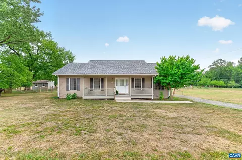1720 Daybreak Ln, Crozet, VA 22932