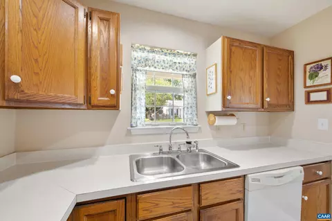 Kitchen - 75 Pendleton Way, Stanardsville, VA 22973 photo 4 of 4