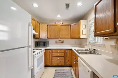 Kitchen - 75 Pendleton Way, Stanardsville, VA 22973 photo 1 of 4