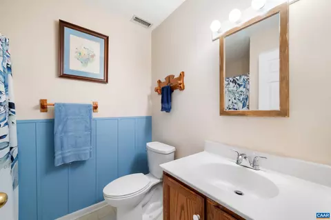 Bath - 75 Pendleton Way, Stanardsville, VA 22973 photo 3 of 5
