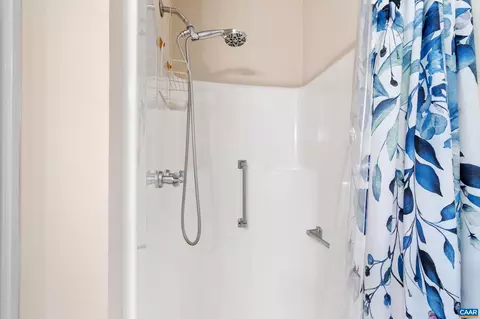 Bath - 75 Pendleton Way, Stanardsville, VA 22973 photo 4 of 5