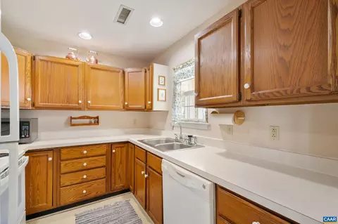 Kitchen - 75 Pendleton Way, Stanardsville, VA 22973 photo 2 of 4