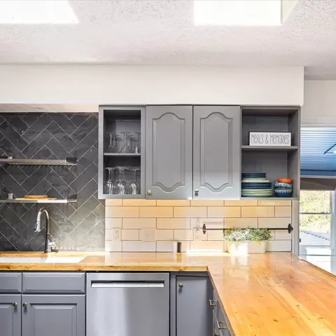 Kitchen - 1226 Shipyard Rd, Shenandoah, VA 22849 photo 3 of 3
