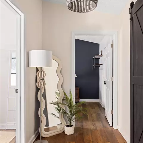 Entry Way - 1226 Shipyard Rd, Shenandoah, VA 22849 photo 1 of 3