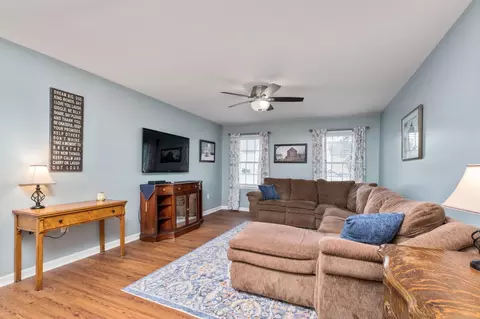 13 Tomahawk Ct, Stuarts Draft, VA 24477 photo 6