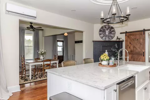 Kitchen - 374 Finley Rd, Raphine, VA 24472 photo 2 of 6