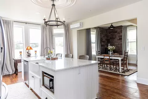 Kitchen - 374 Finley Rd, Raphine, VA 24472 photo 3 of 6