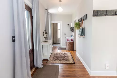 Entry Way - 374 Finley Rd, Raphine, VA 24472 photo 7 of 8