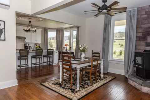 Dining - 374 Finley Rd, Raphine, VA 24472 photo 2 of 2