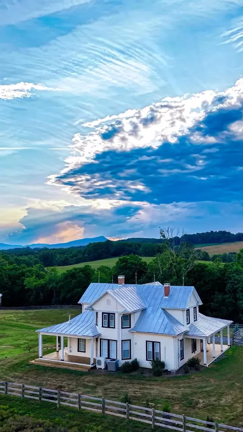 Exterior - 374 Finley Rd, Raphine, VA 24472 photo 6 of 14