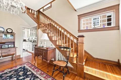 376 Maple Ave, Waynesboro, VA 22980 photo 8