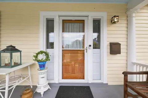 376 Maple Ave, Waynesboro, VA 22980 photo 3