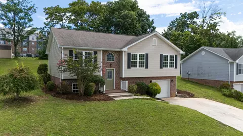 Exterior - 91 Lofty Cir, Stuarts Draft, VA 24477 photo 12 of 16
