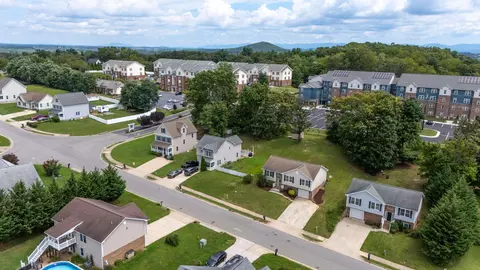 View/Area - 91 Lofty Cir, Stuarts Draft, VA 24477 photo 8 of 9