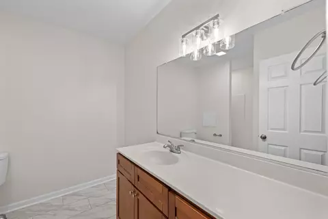 Bath - 91 Lofty Cir, Stuarts Draft, VA 24477 photo 8 of 10