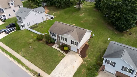 View/Area - 91 Lofty Cir, Stuarts Draft, VA 24477 photo 2 of 9