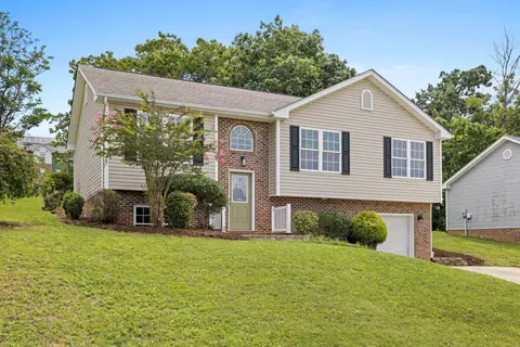 Exterior - 91 Lofty Cir, Stuarts Draft, VA 24477 photo 11 of 16