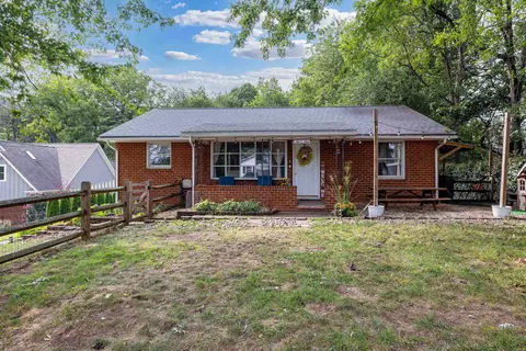 609 W Bank St W, Bridgewater, VA 22812