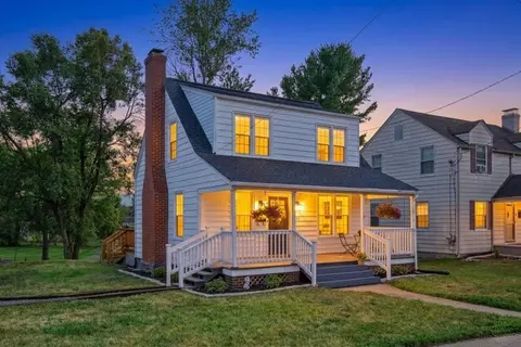444 Florence Ave, Waynesboro, VA 22980