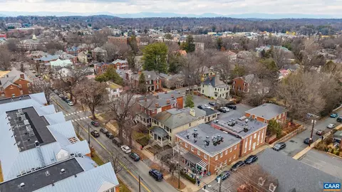 211 E High St E, Charlottesville, VA 22902 photo 6