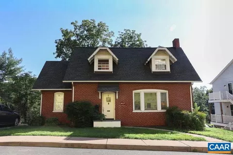 105 Washington Ave, Charlottesville, VA 22903