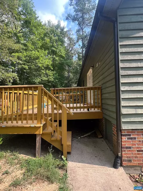 16 Hatchechubee Rd, Palmyra, VA 22963 photo 3