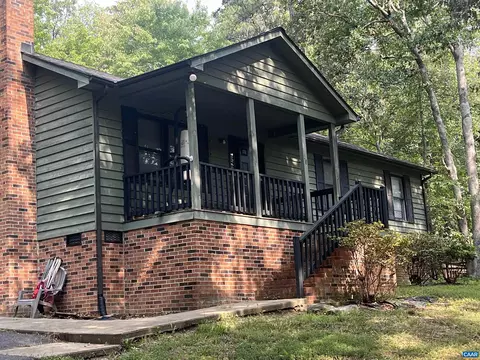 16 Hatchechubee Rd, Palmyra, VA 22963