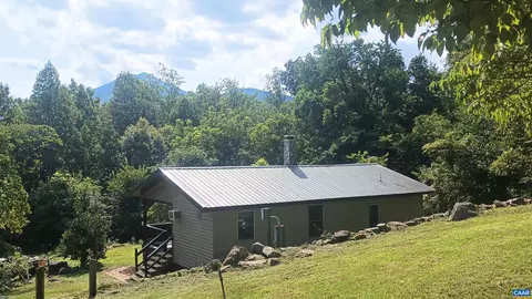 989 Battery Hill Ln, Tyro, VA 22976
