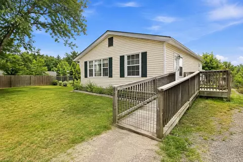 8 Westgate Rd, Verona, VA 24482