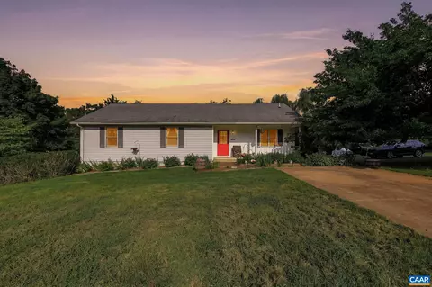 29 Rockfish Ln, Faber, VA 22938