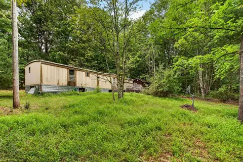 28 Christian Ln, Swoope, VA 24479