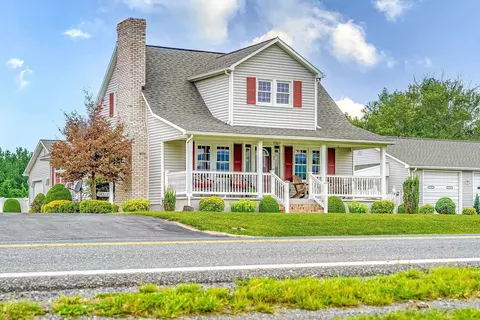 14512 S East Side Hwy S, Grottoes, VA 24441