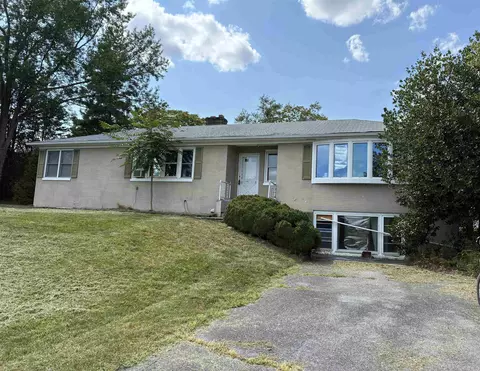 3239 Windy Heights Ln, Harrisonburg, VA 22802