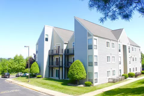1330 Hunters Rd #L, Harrisonburg, VA 22801