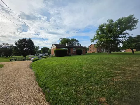 2663 E Side Hwy, Crimora, VA 24431