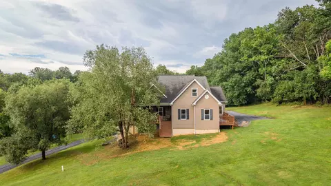 148 Turkey Knob Rd, Quicksburg, VA 22847
