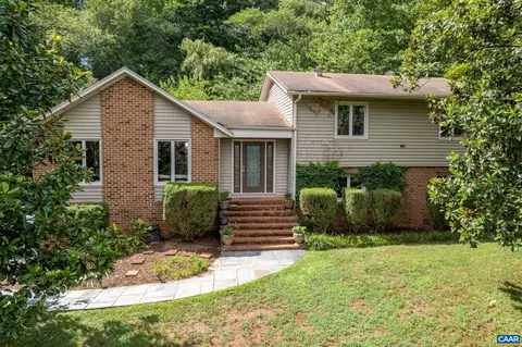 2480 Williston Dr, Charlottesville, VA 22901