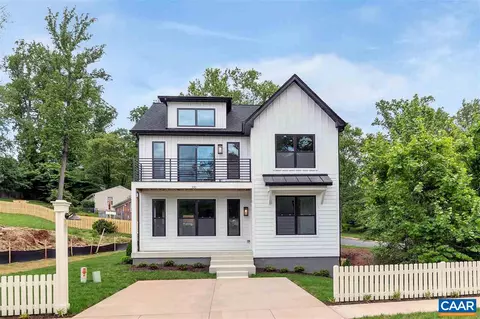 30 Fowler St # B, Charlottesville, VA 22901