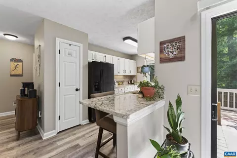 Entry Way - 3 Maplevale Dr, Palmyra, VA 22963 photo 2 of 4