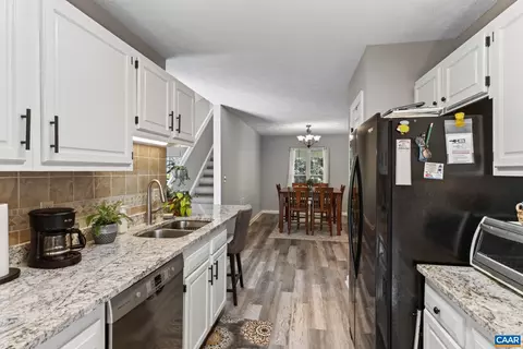 Kitchen - 3 Maplevale Dr, Palmyra, VA 22963 photo 2 of 2