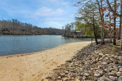 View/Area - 3 Maplevale Dr, Palmyra, VA 22963 photo 1 of 7