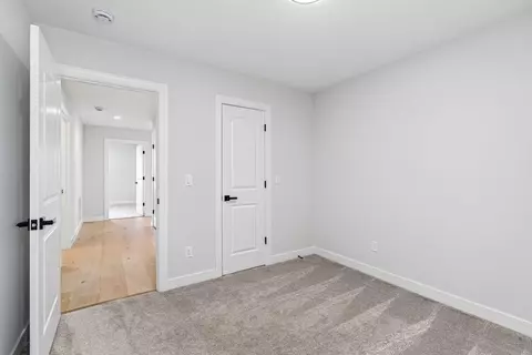 Bedroom - 320 Eighth Ave, Luray, VA 22835 photo 9 of 9