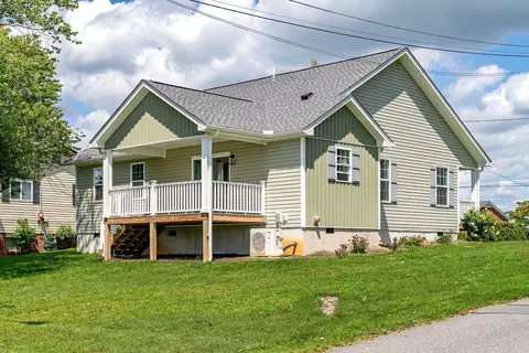 Exterior - 320 Eighth Ave, Luray, VA 22835 photo 9 of 14