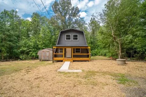 255 Riverdale Dr, Stanardsville, VA 22973