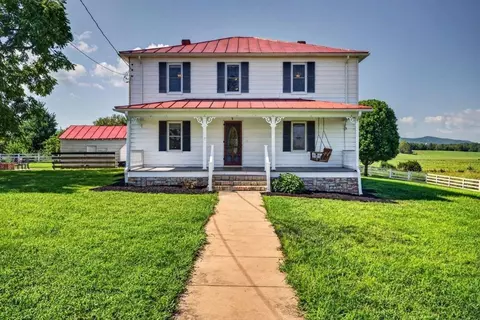 467 Vista View Rd, Stanley, VA 22851