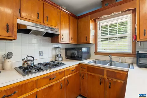 Kitchen - 1329 E Main St E, Waynesboro, VA 22980 photo 3 of 5