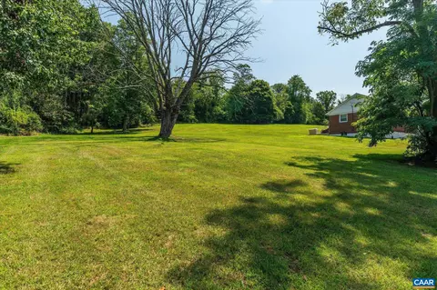 Exterior - 1329 E Main St E, Waynesboro, VA 22980 photo 17 of 18